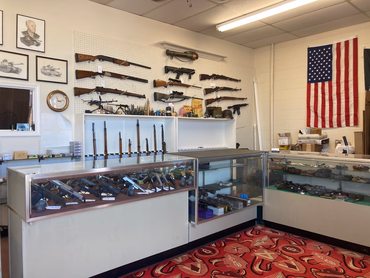 918 GUNS
