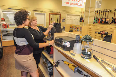 Accent Guns and Loans photo 2