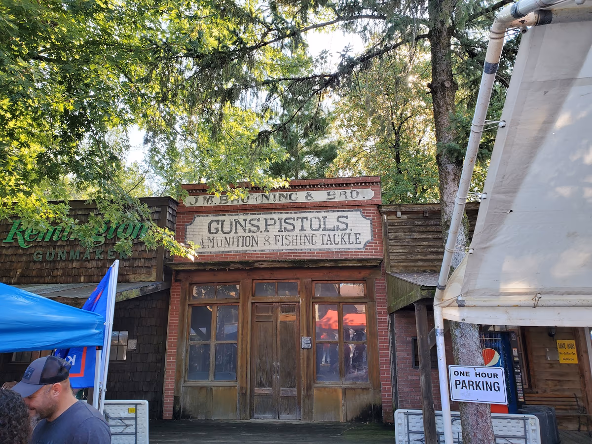 Ahlman's Gun Shop