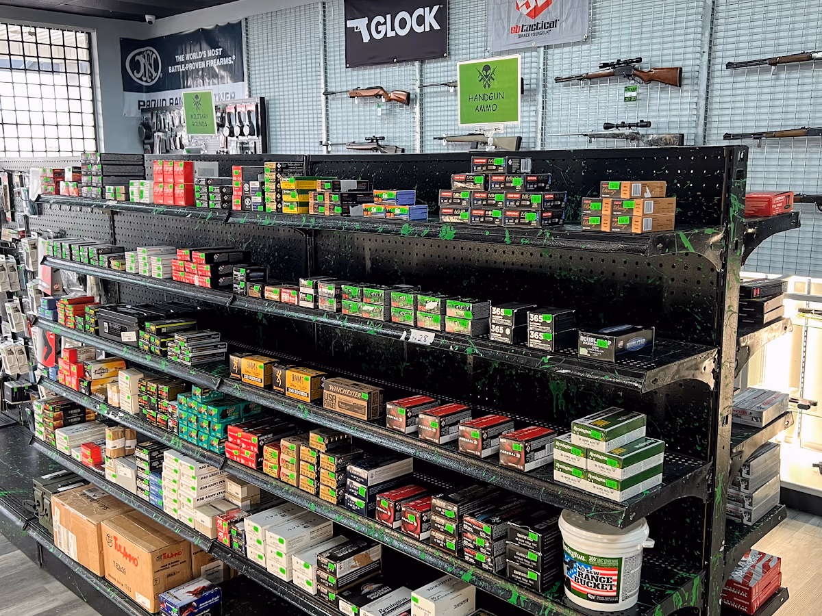AREA 52 GUN & PAWN photo 3