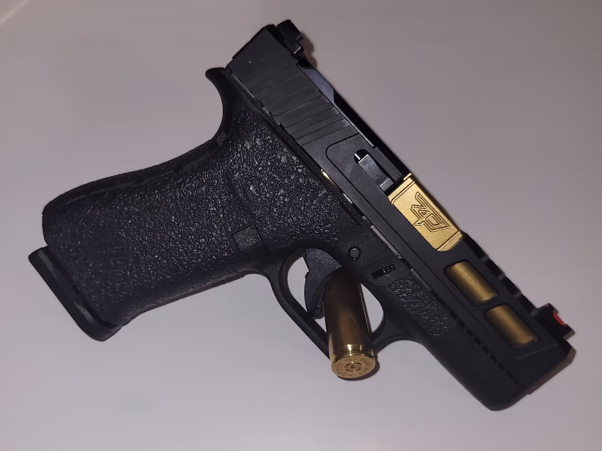 Armadillo Arms and Machine photo 2