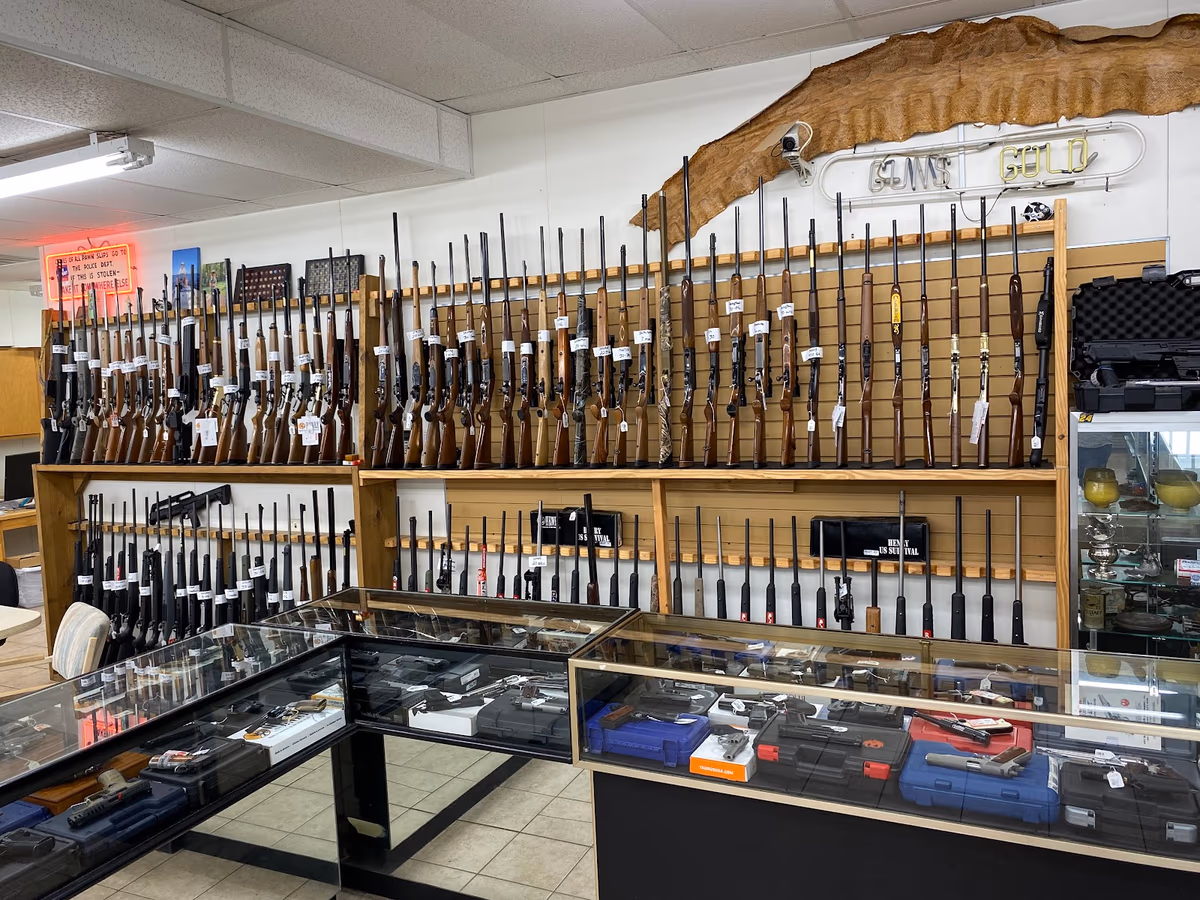 Bear Mountain Pawn & Gun photo 2