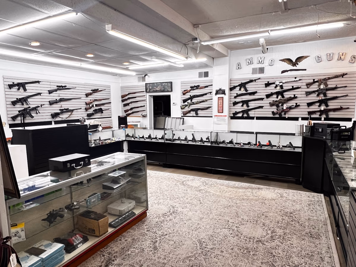 Best Deal Pawn & Gun photo 2