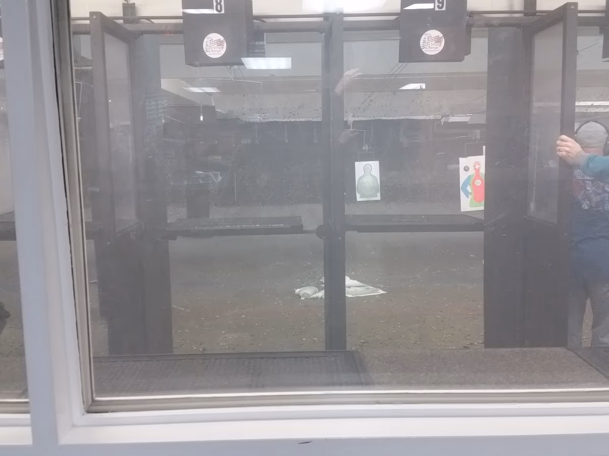Bill's Gun Shop & Range Robbinsdale photo 2