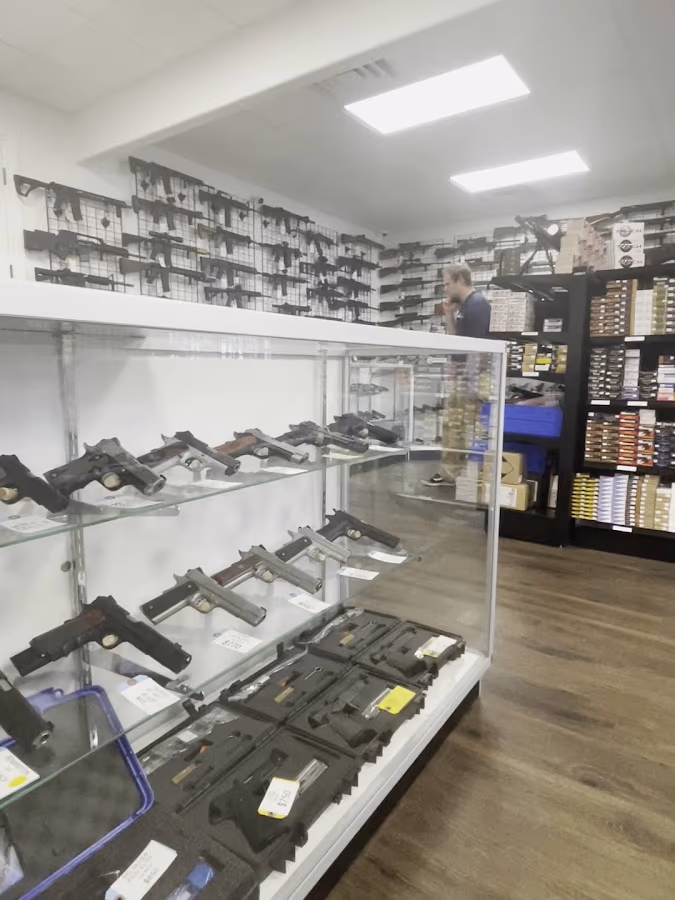 Blackjack Guns photo 3