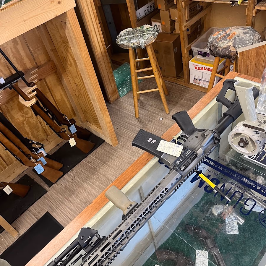Bob's Little Sport Shop photo 2