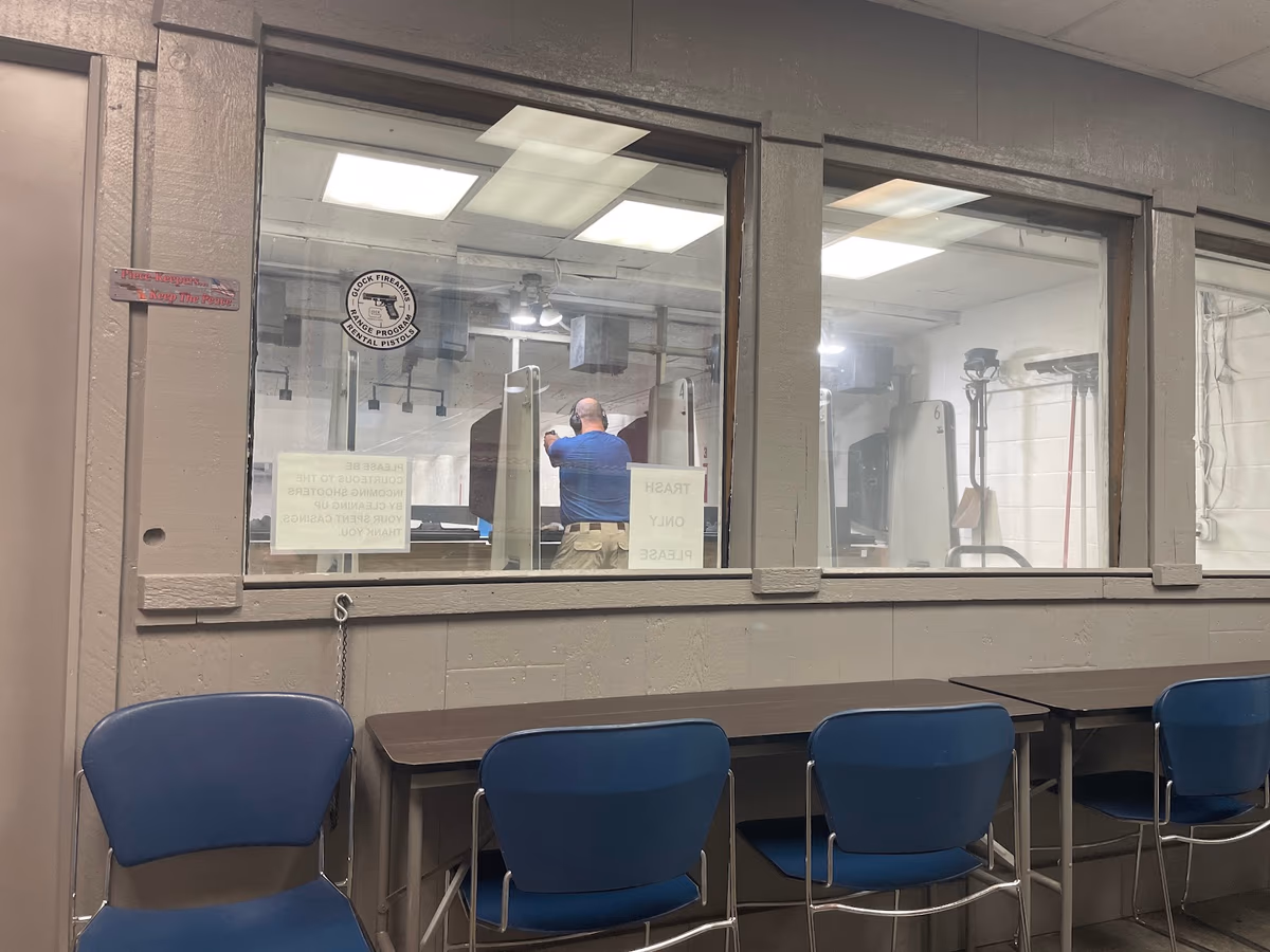 Claycomo Shooters Indoor Range & Gun Store photo 2