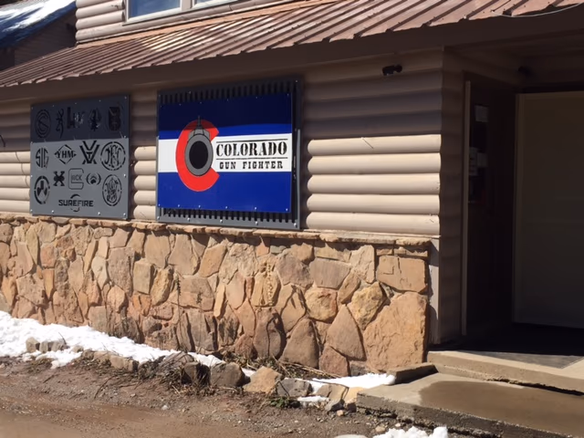 Colorado Gun Fighter photo 3