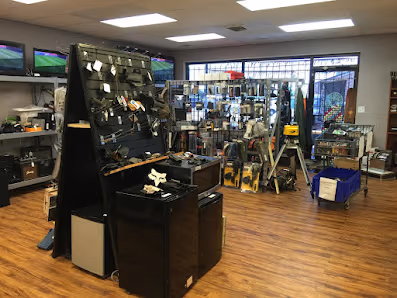 Damron's Jewelry Guns & Pawn - Hillside photo 3