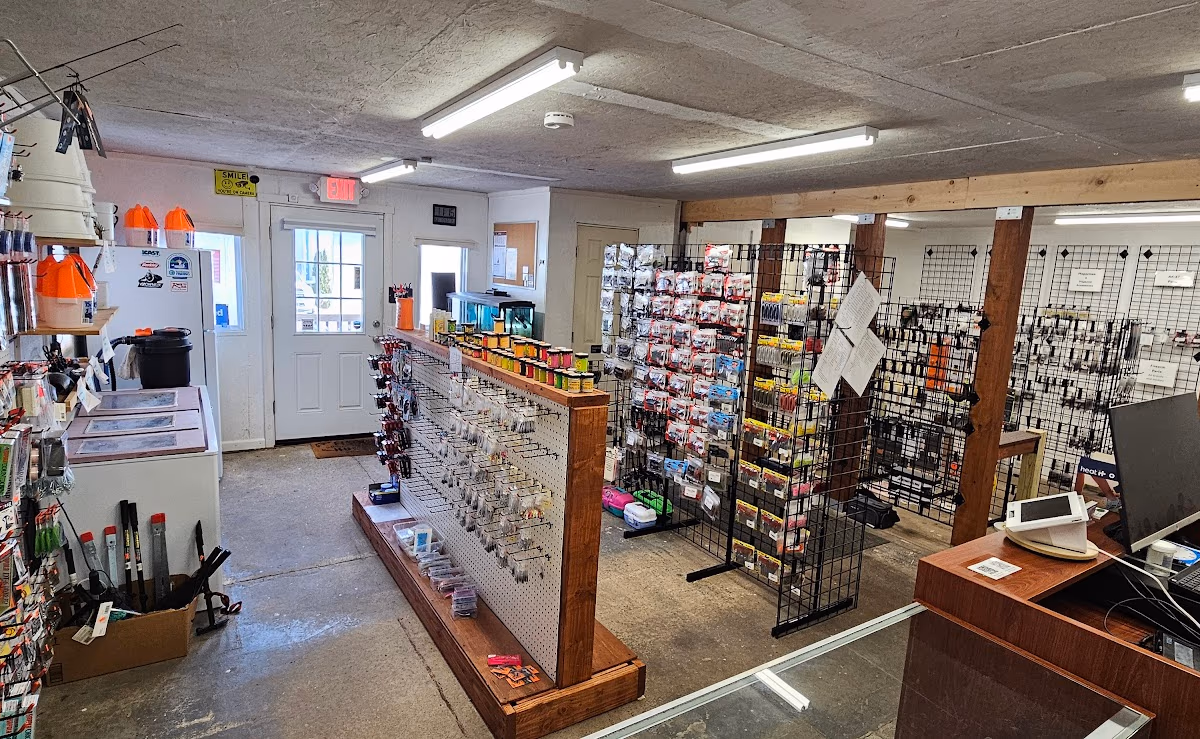 Dave's Firearms and Fishing Shop LLC photo 3