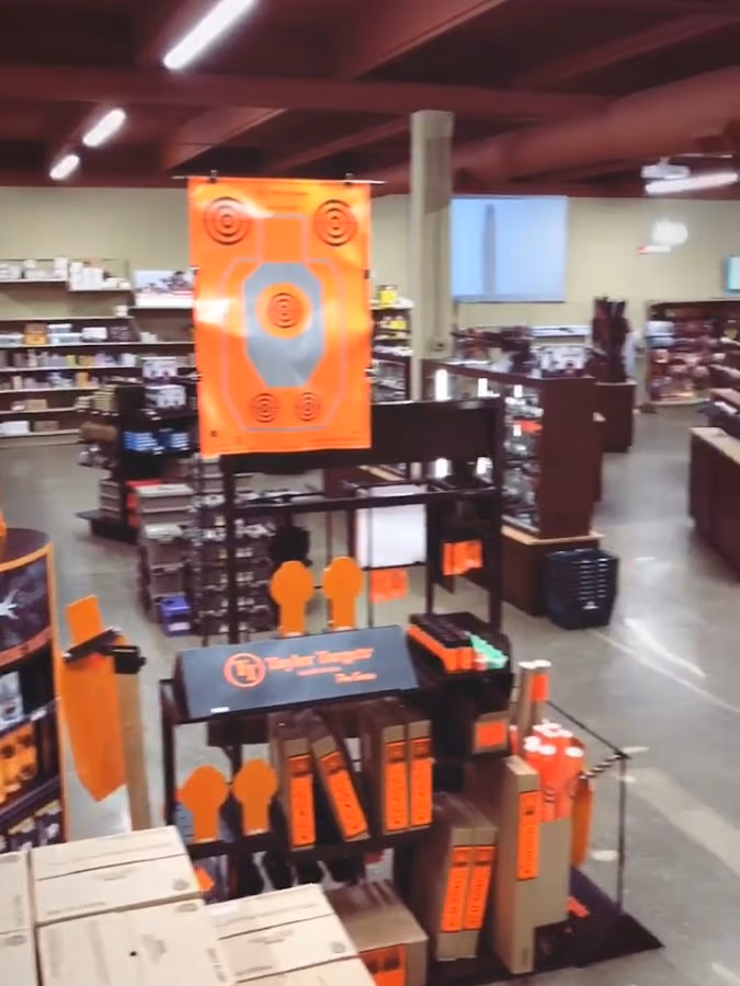 DEGuns Gun Store and Shooting Range photo 2