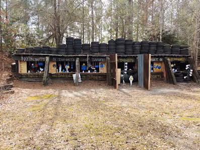 Dos Lupes Gun Club