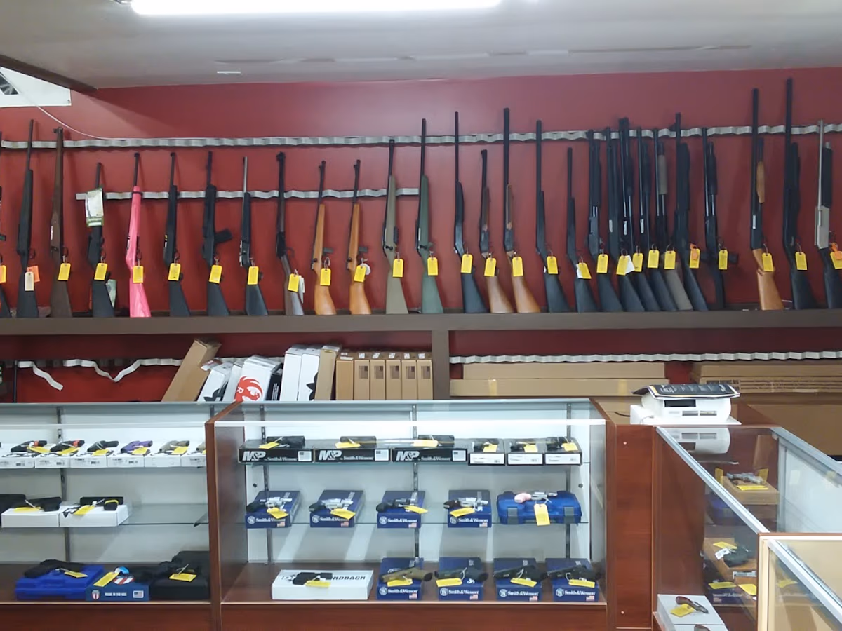 Farrell's Guns & Repair photo 2