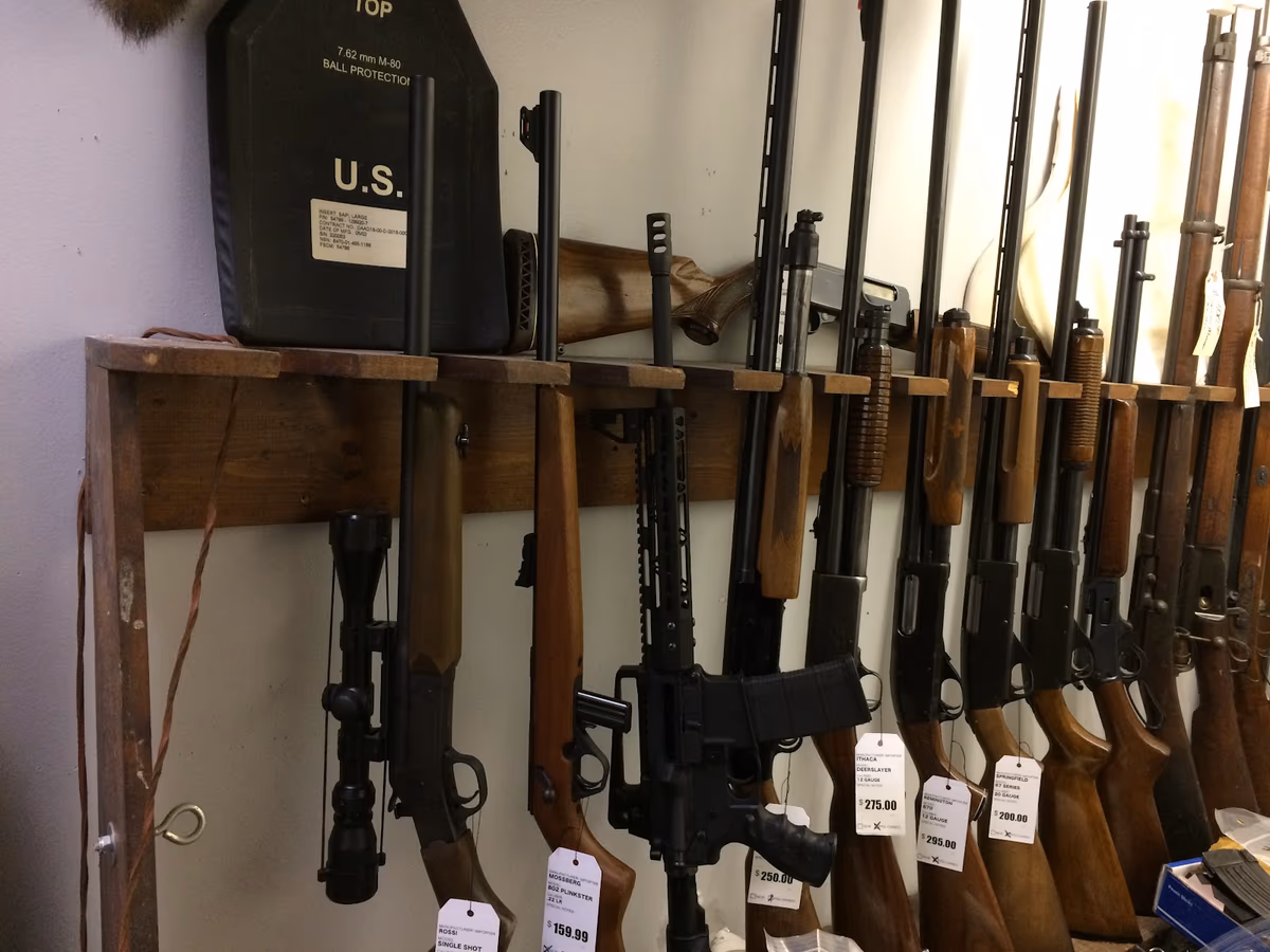 Garrett's Guns & Ammo photo 2