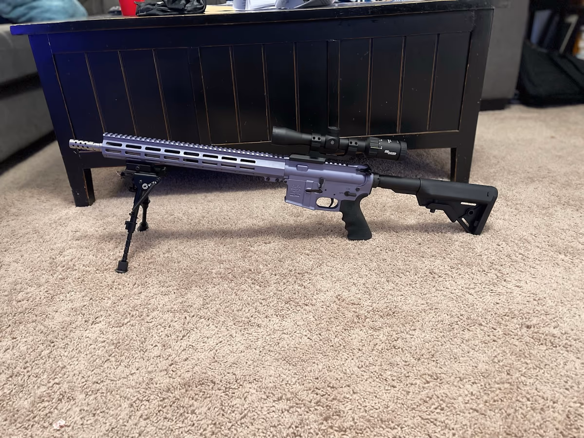Great White Guns photo 2
