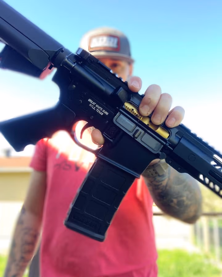 Great White Guns photo 3