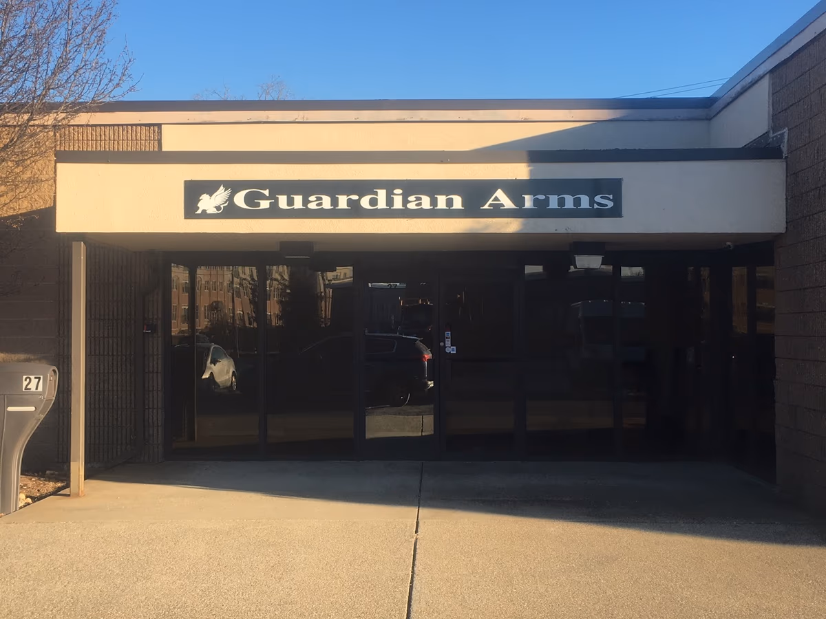 Guardian Arms photo 3