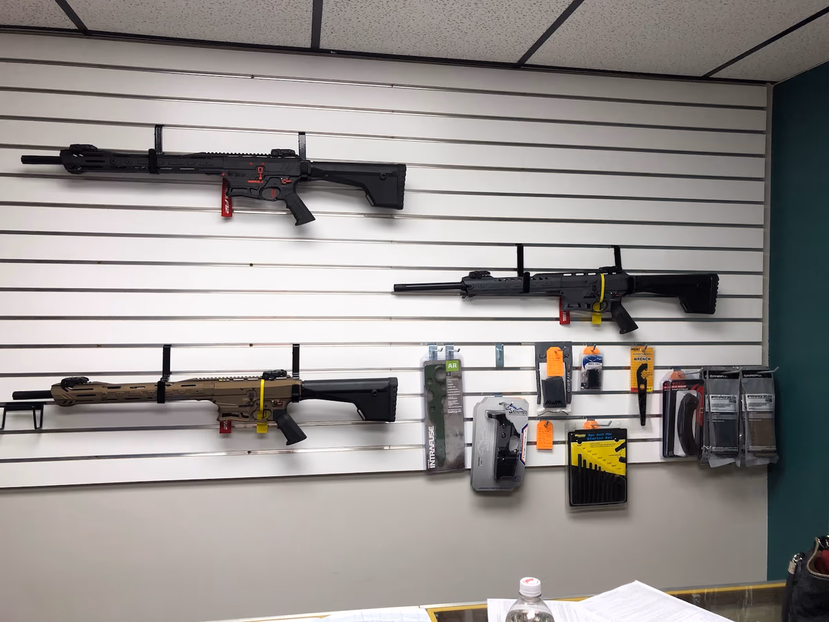 Guns N Bowses