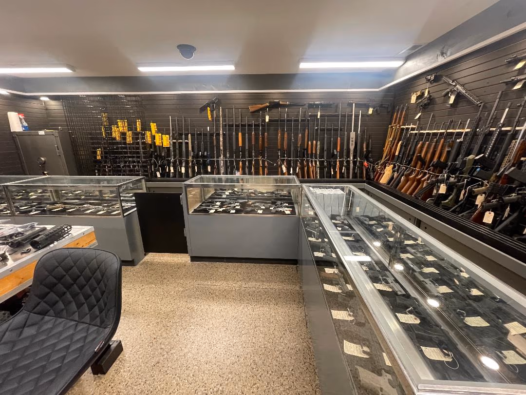 Guns N Gold photo 2