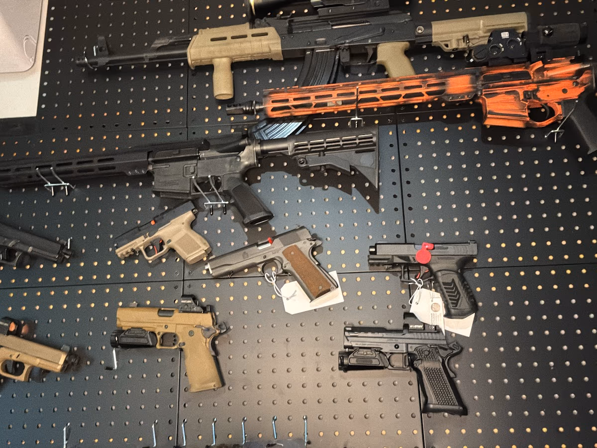 Guns Under 2 LLC photo 2