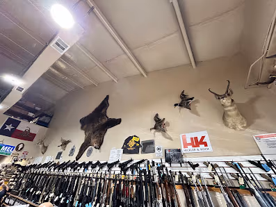 Guns Warehouse photo 3