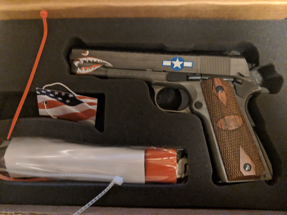 Jay's Guns & Accessories photo 2