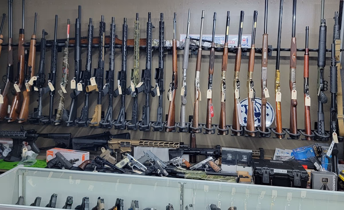 JOE TOWN GUNS photo 3