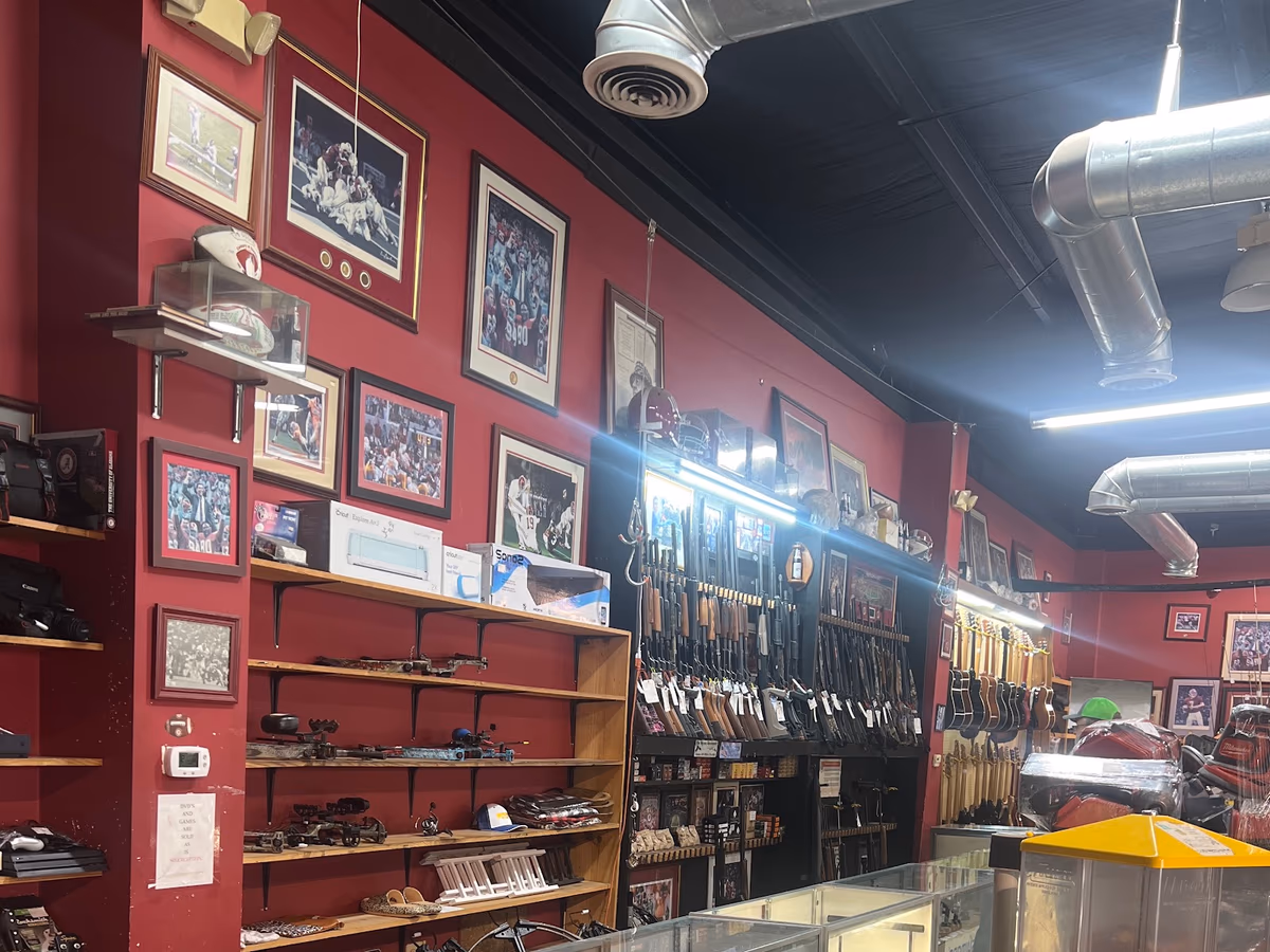 John's Gun & Pawn photo 2