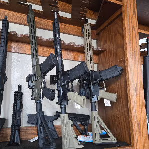 Kings Pawn & Gun photo 2