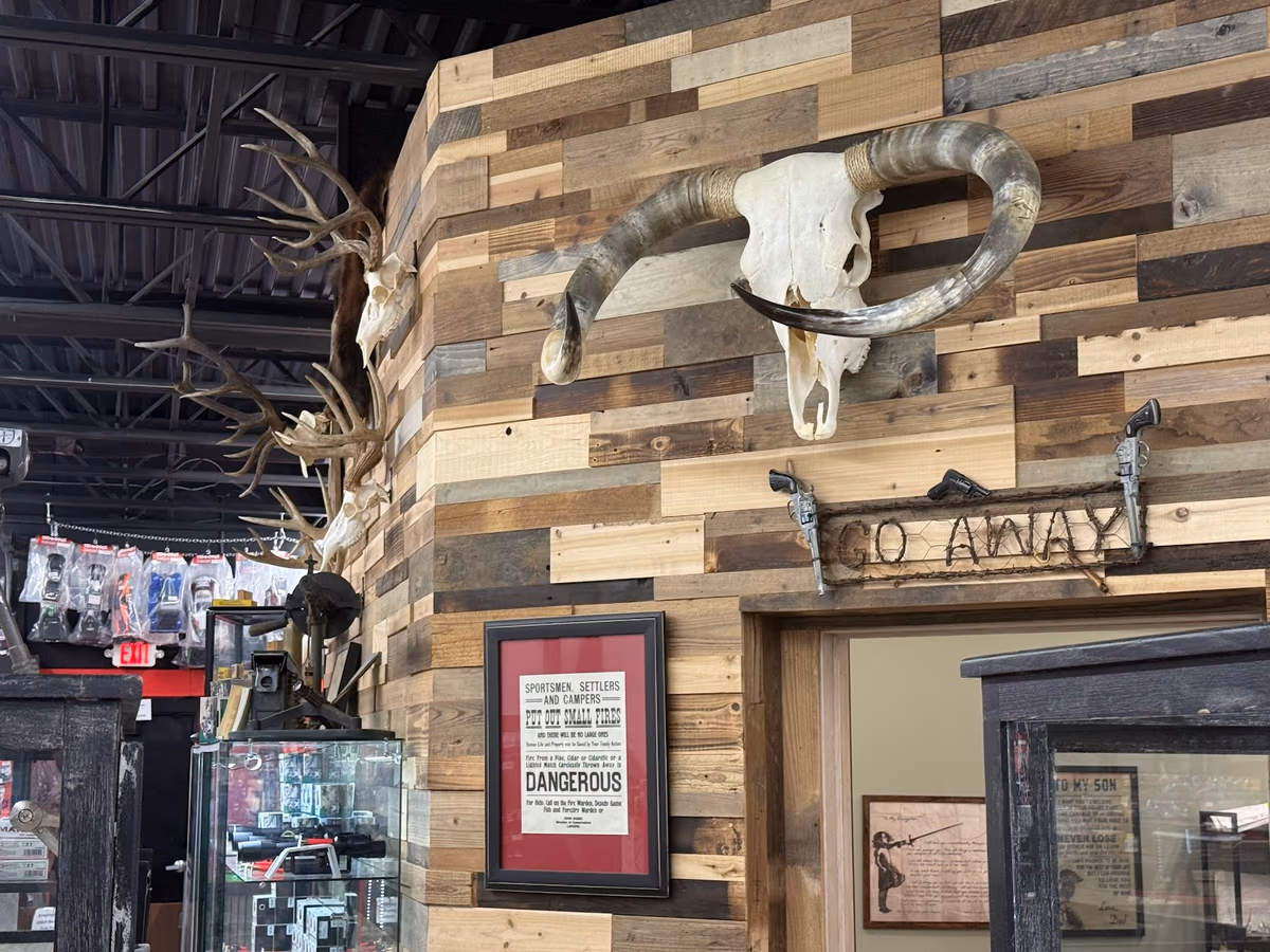 Lakeshore Guns And Tackle photo 1