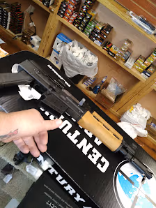 Larry's Guns & Ammo photo 3