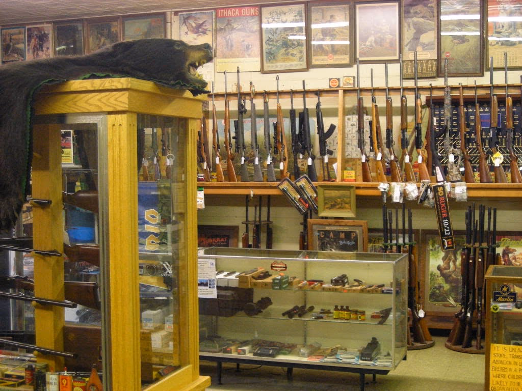 Mac's Gun Shop Inc photo 3