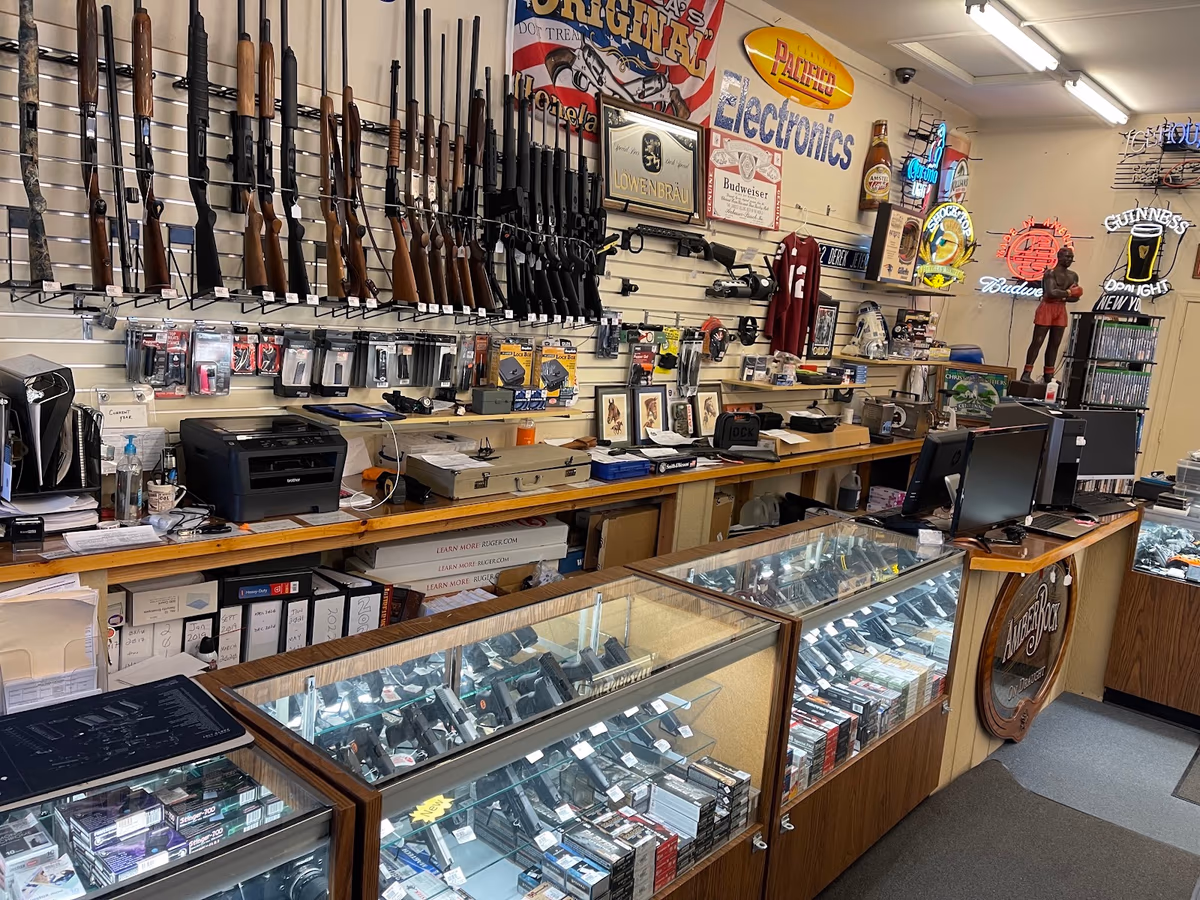 Maxx Gun and Pawn LLC photo 2