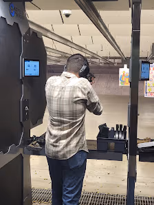 Parro's Gun Shop & Indoor Range photo 2