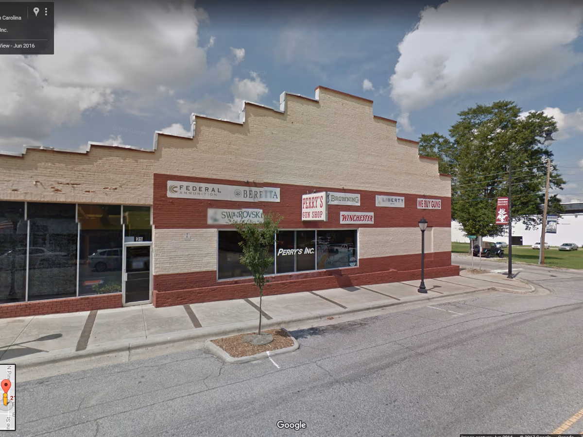 Perry's Gun Shop photo 3