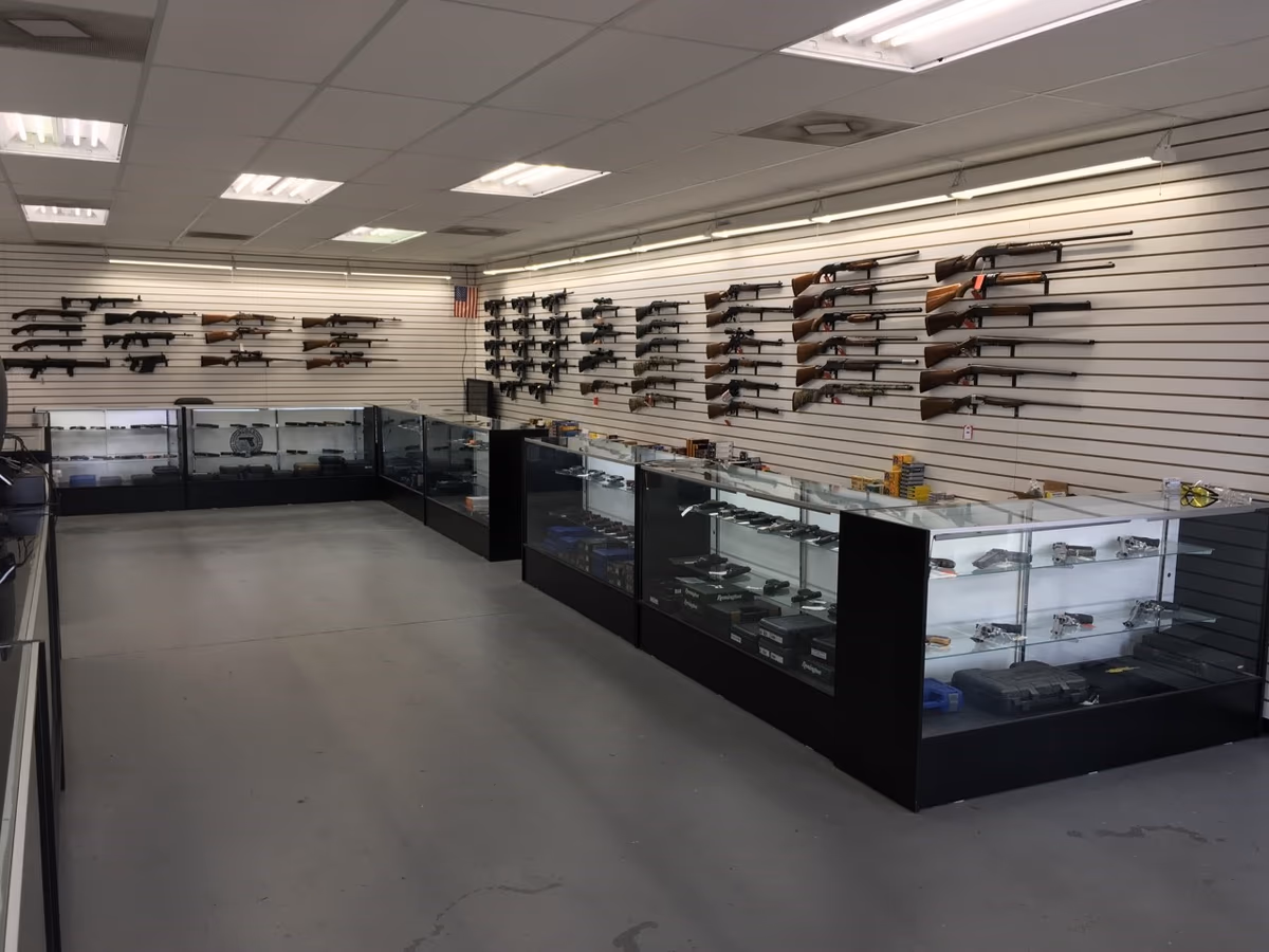 Point Blank Guns & Shooting Range photo 3