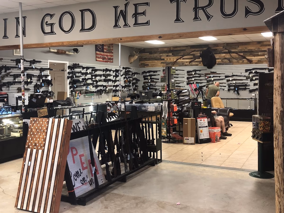 Rapture Guns & Knives photo 2
