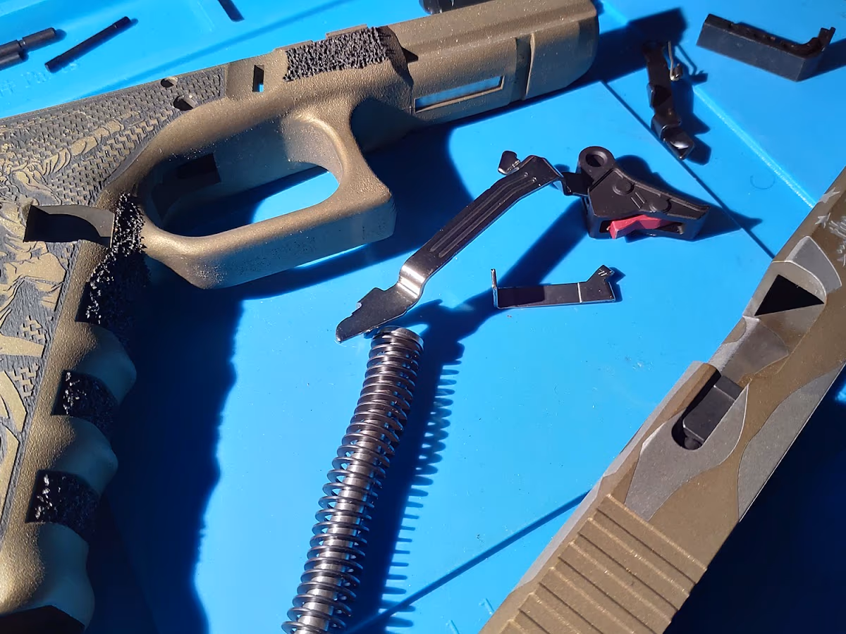 Rhino First Arms photo 3