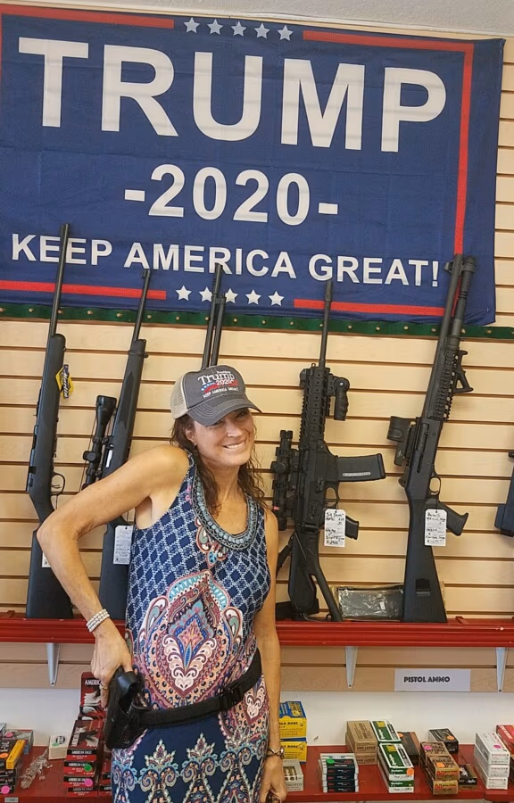 SEG Guns & Ammo