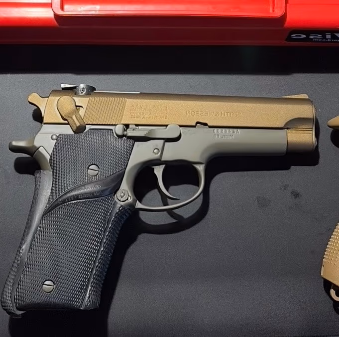 Special Weapons And Gear photo 2