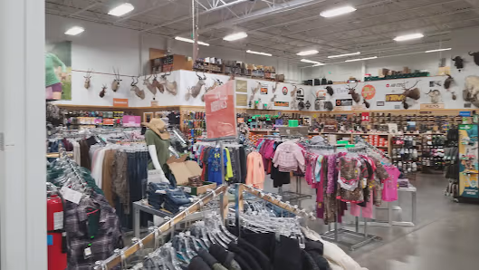 Sportsman's Warehouse photo 3