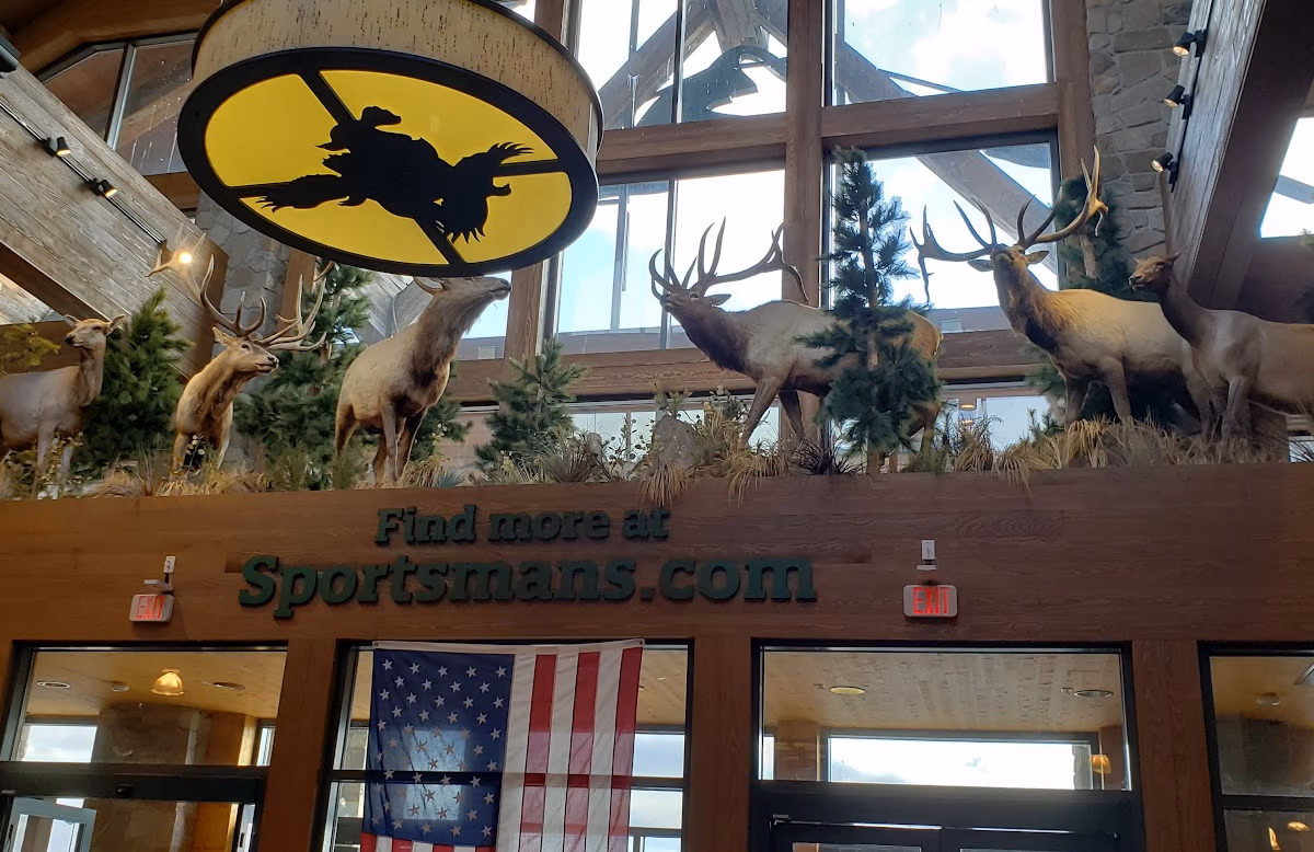 Sportsman's Warehouse photo 2
