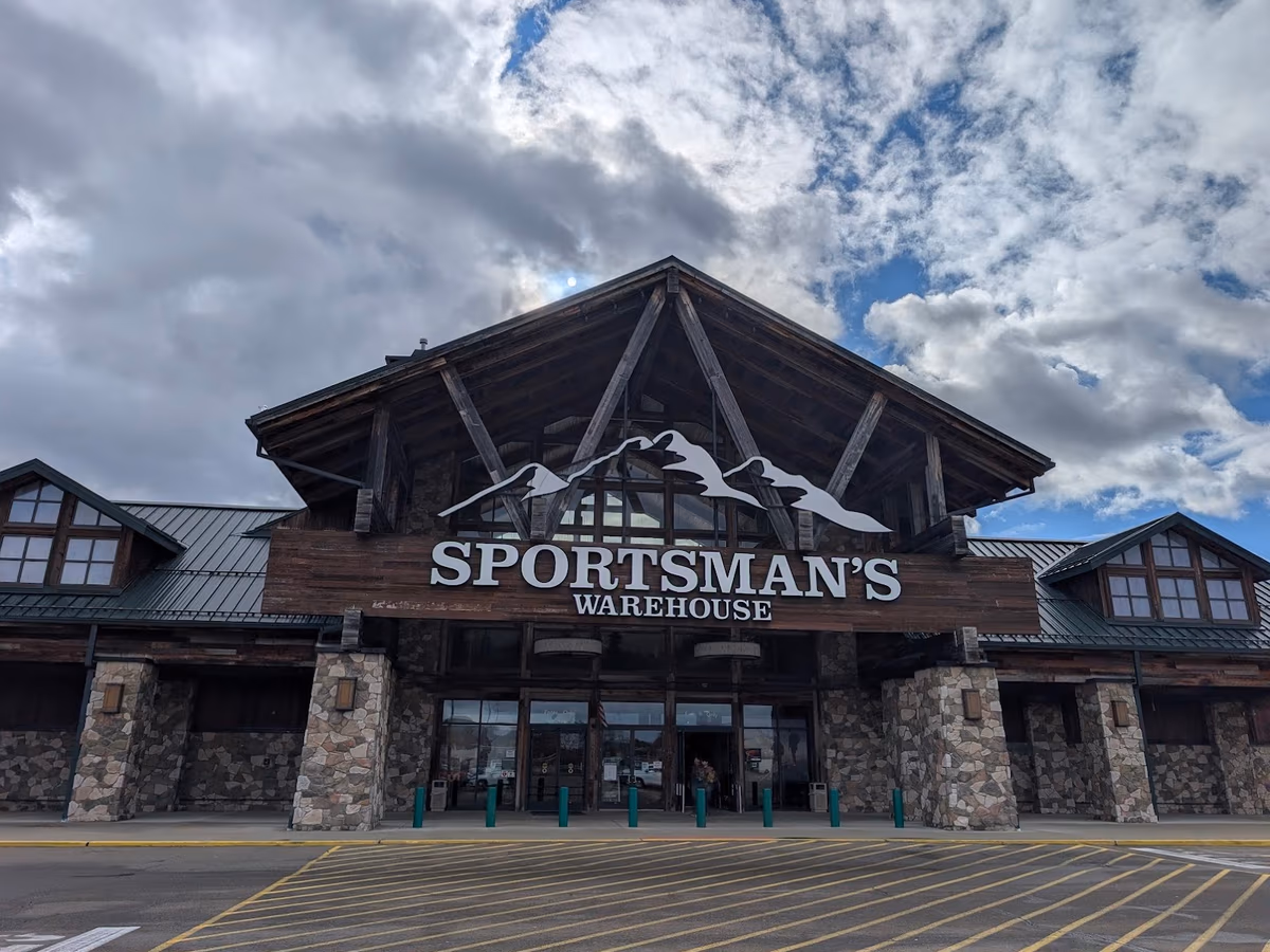 Sportsman's Warehouse photo 1