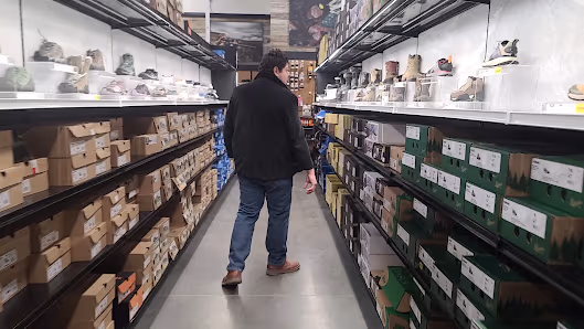Sportsman's Warehouse photo 3