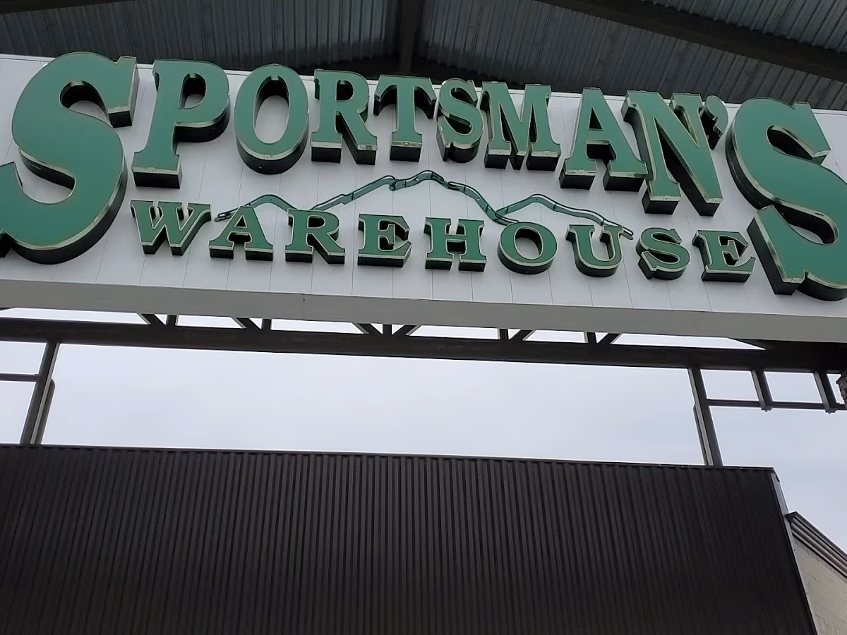 Sportsman's Warehouse photo 3