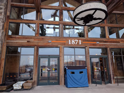 Sportsman's Warehouse photo 2