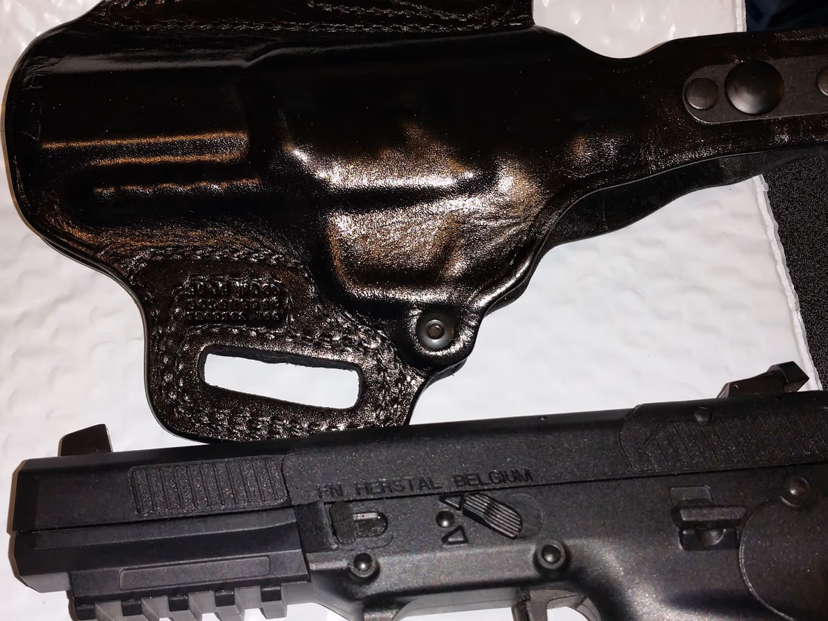 Sullivan Holster Shop