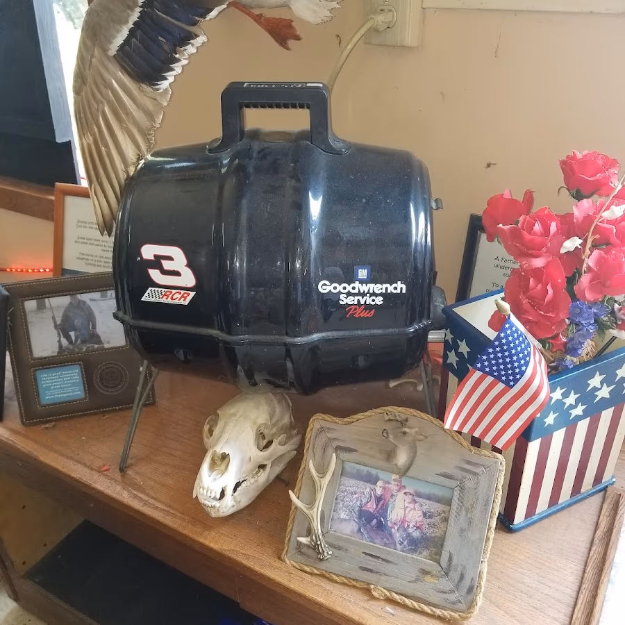 Tom's Guns & Custom Woodworking photo 2