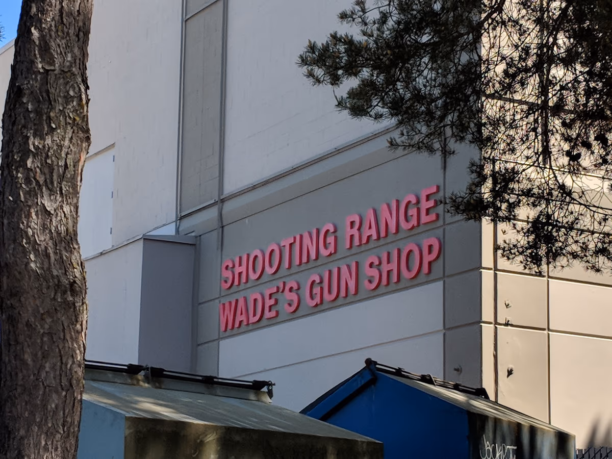 Wade's Eastside Guns photo 2