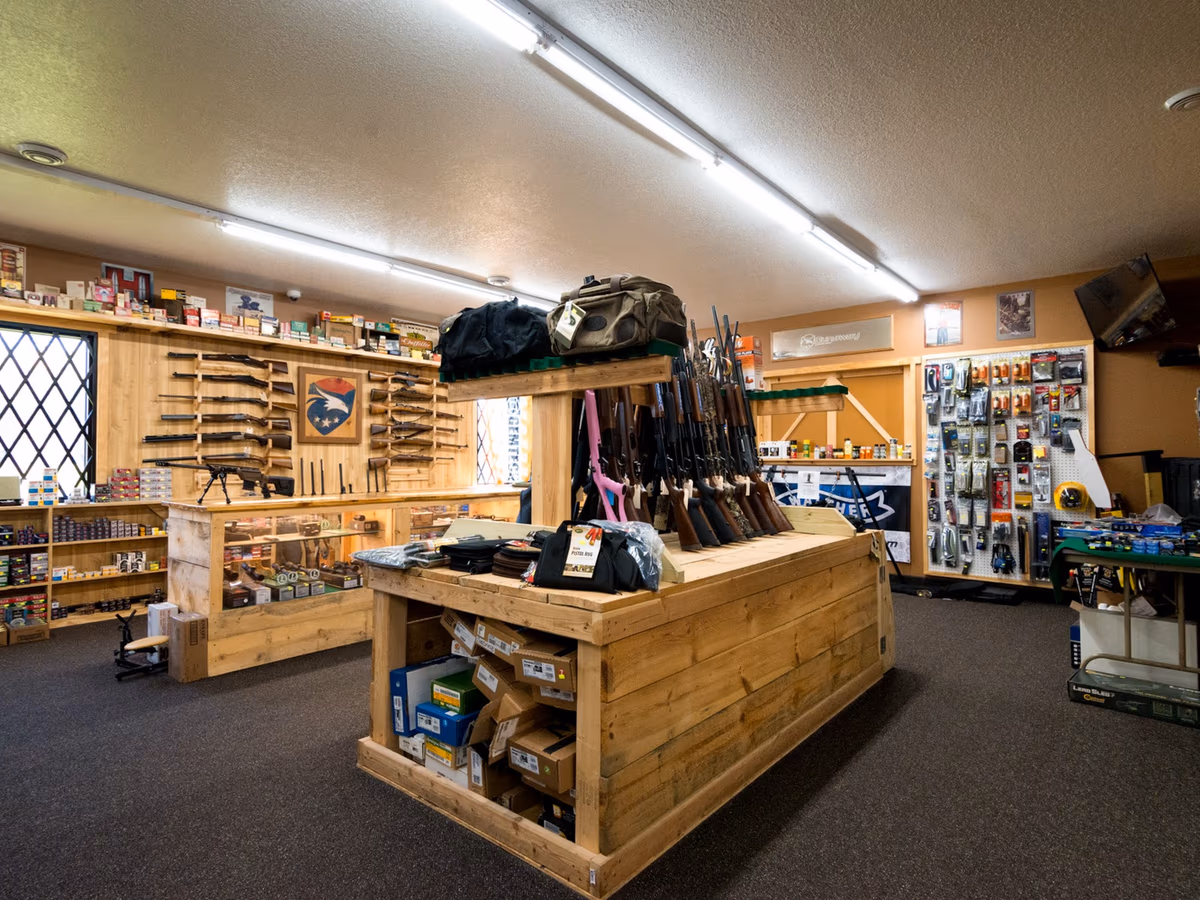 Wolf's Den Gun Shop photo 2